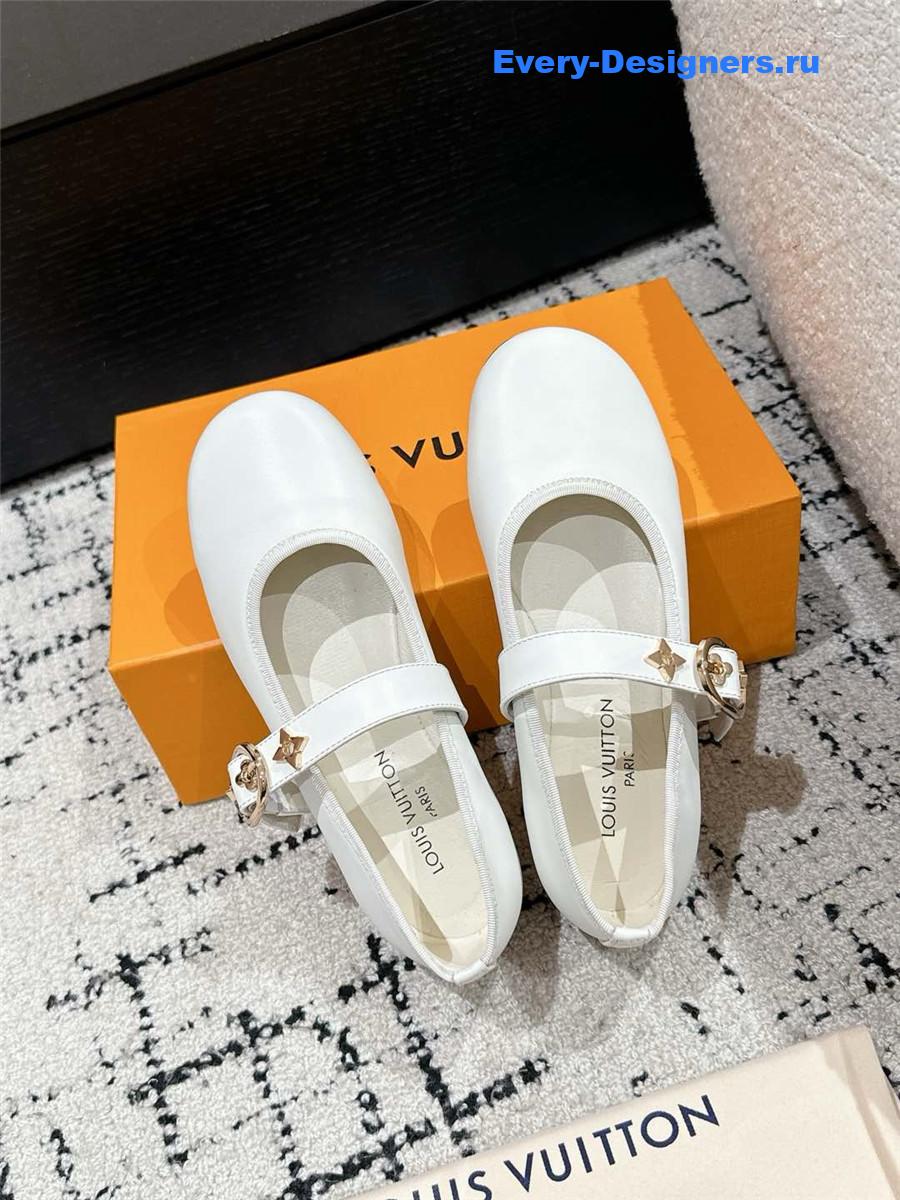 l0vis Vvtt0n romy flat ballerina white
