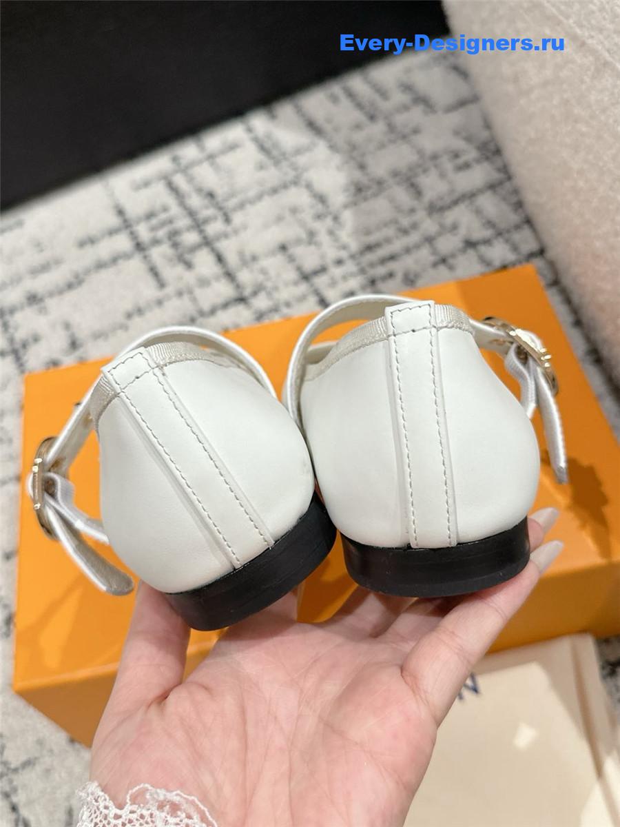 l0vis Vvtt0n romy flat ballerina white