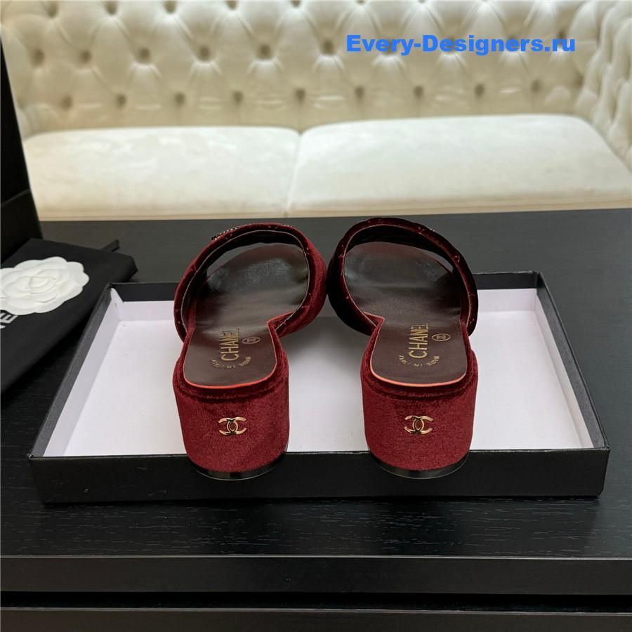 ch**el cc D1am0nd heel slippers