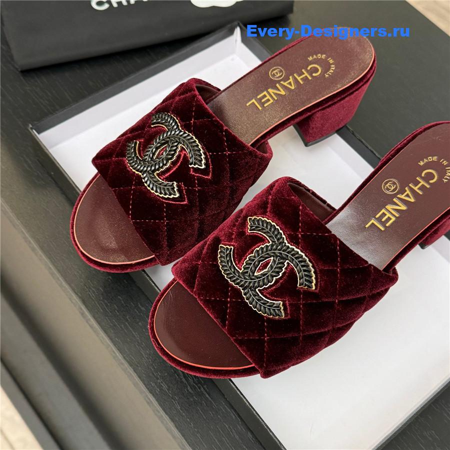 ch**el cc D1am0nd heel slippers