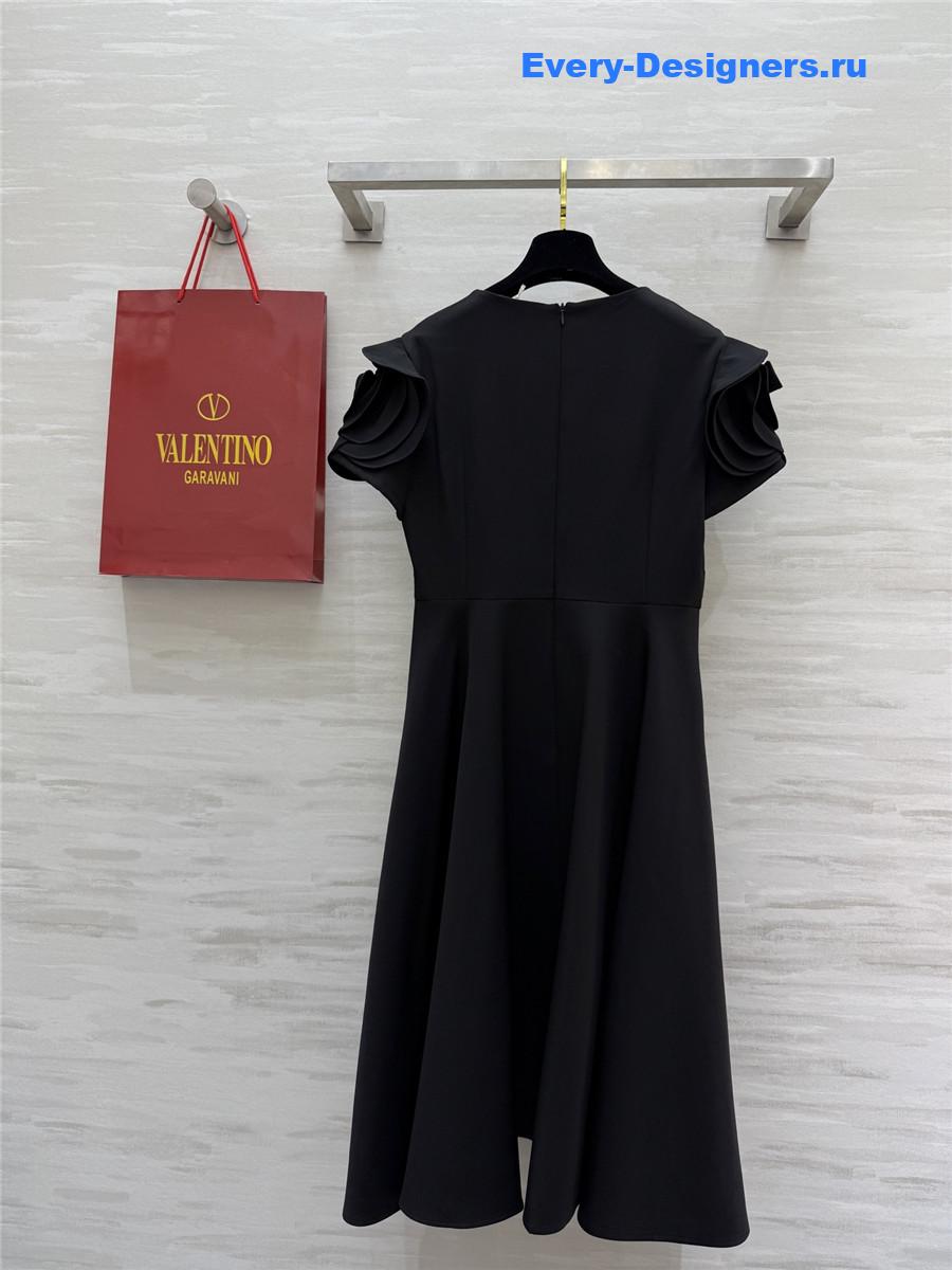 Va1e*ntin0 black floral sleeve dress