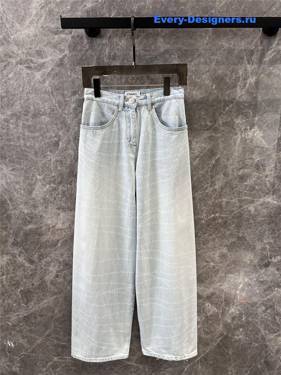 Ch**el pearl print logo light blue wide-leg jeans