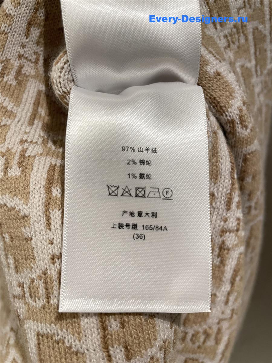 D10r reversible hooded cardigan