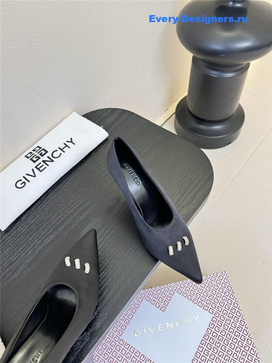 Givenchy Show 95 Black Ring Pumps