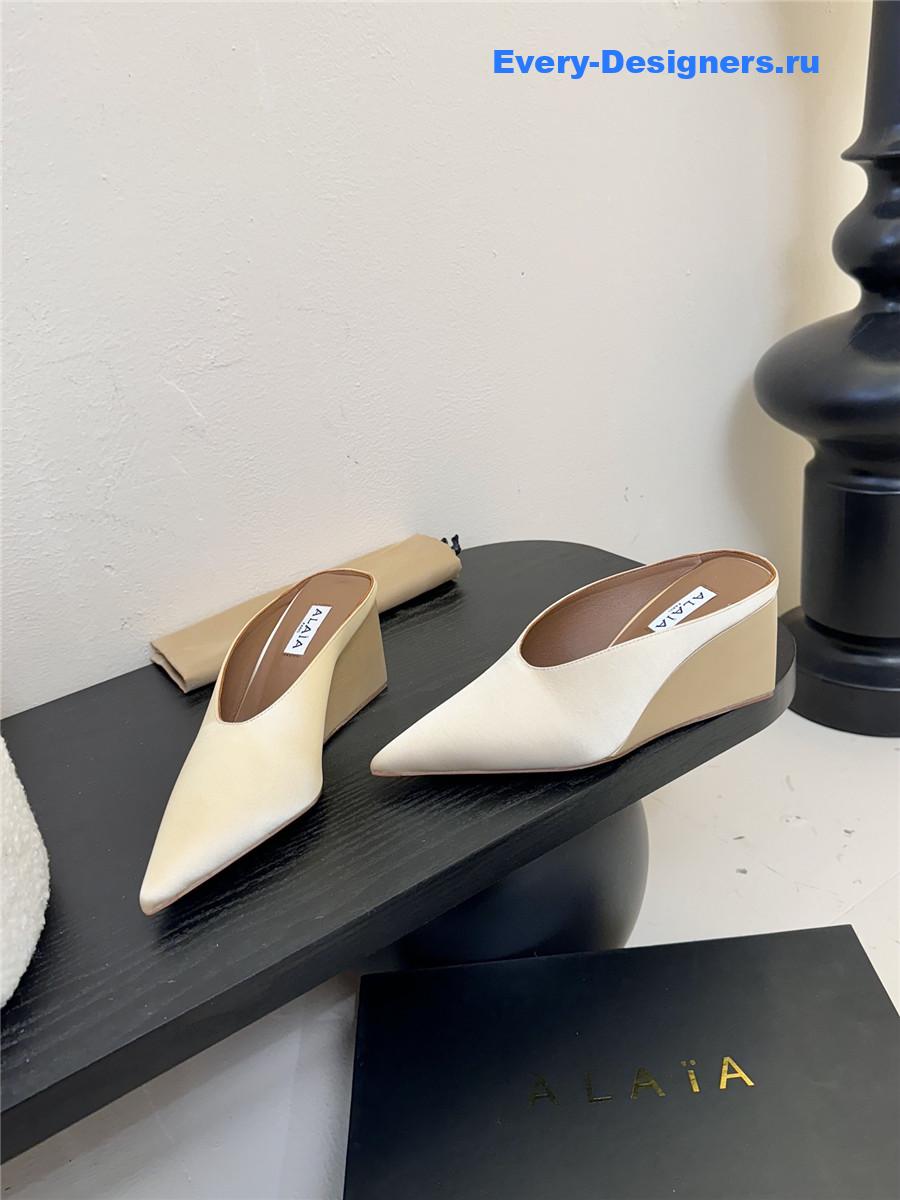 Alaia 75mm Satin-Finish Mules Beige