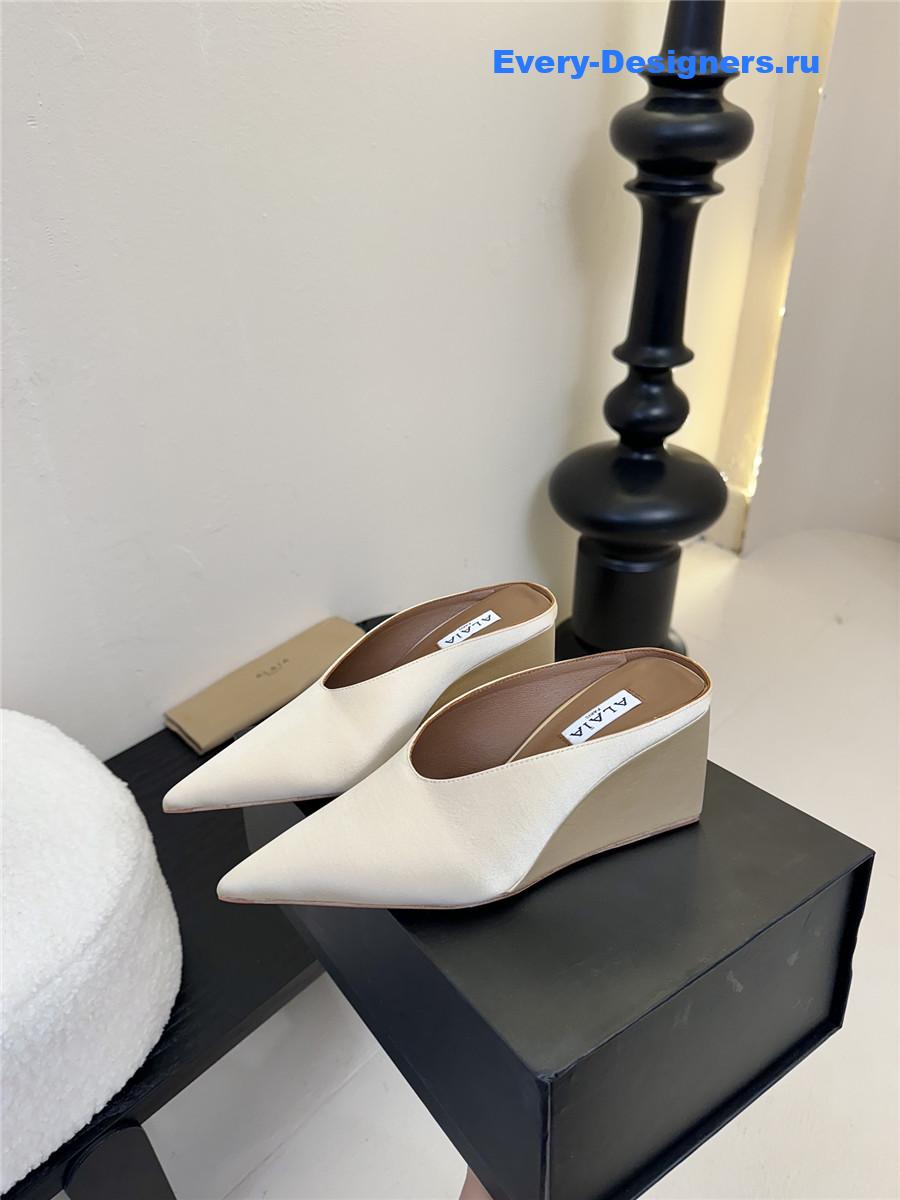 Alaia 75mm Satin-Finish Mules Beige