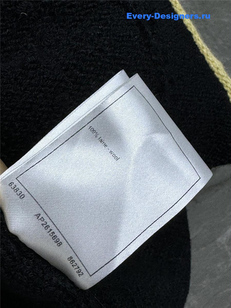 Ch**el v-neck tweed colorblock vest