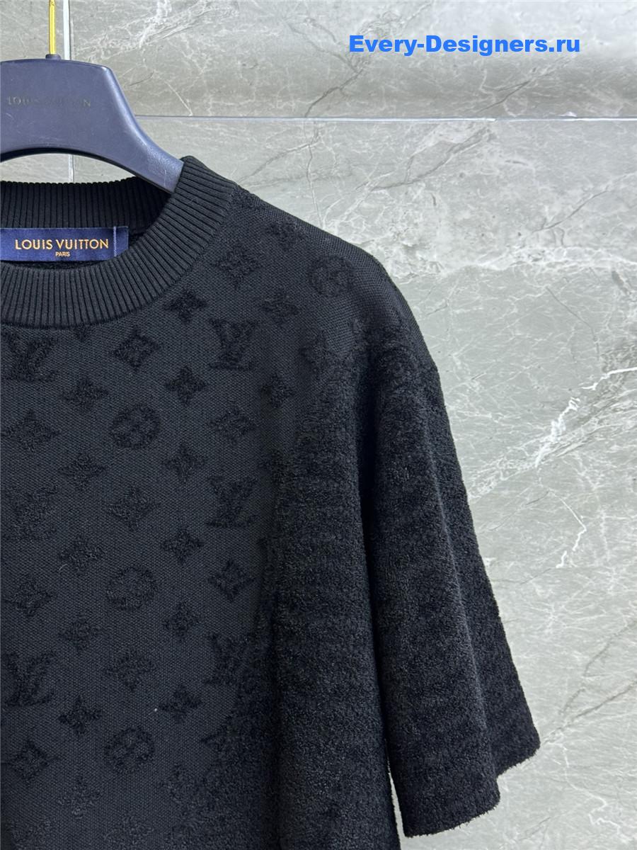 l0vis Vvtt0n black monogram shirt