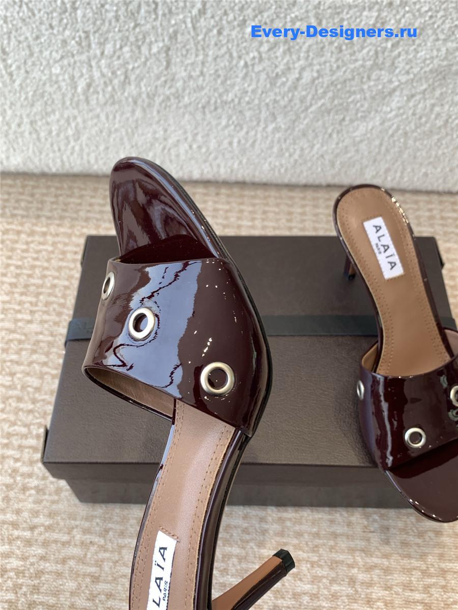 Alaia Oeillets Grommet Patent Leather Sandals Brown