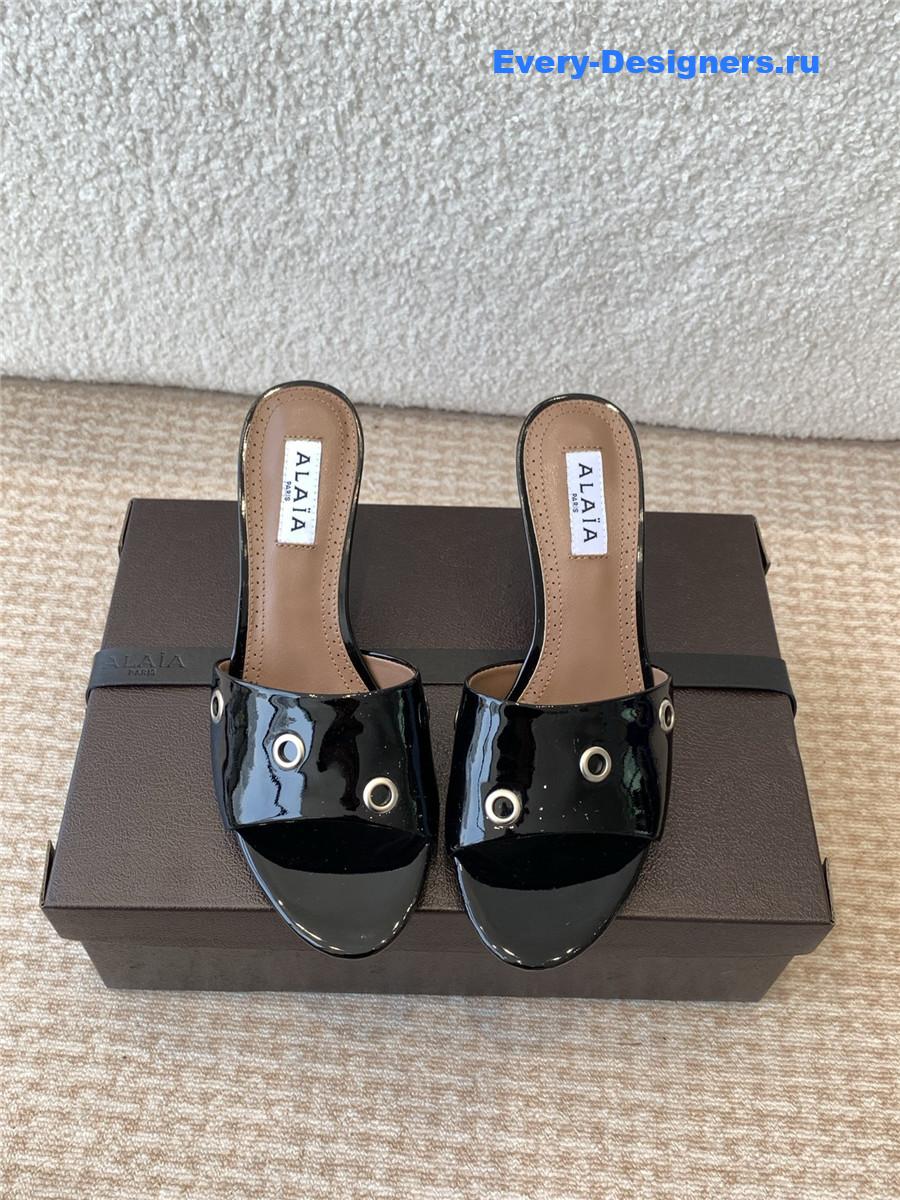 Alaia Oeillets Grommet Patent Leather Sandals Black