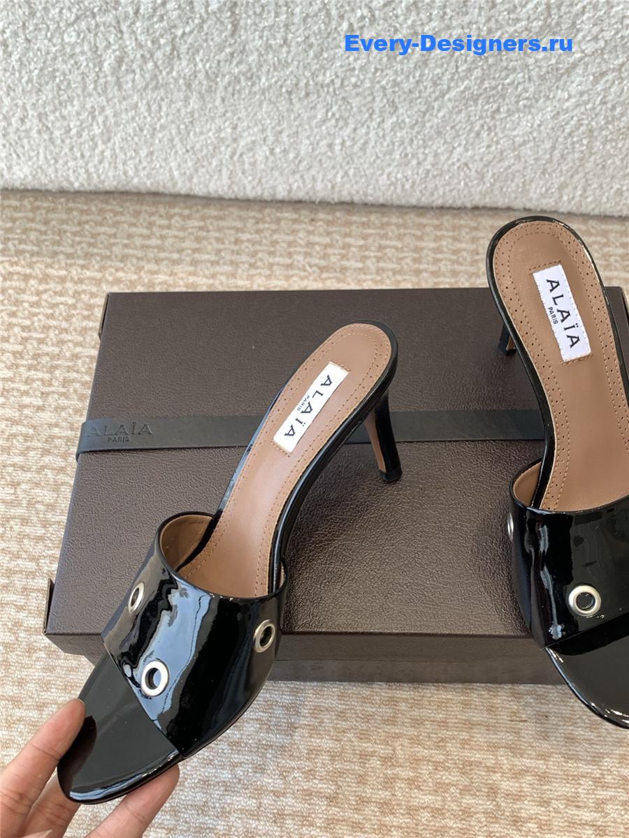 Alaia Oeillets Grommet Patent Leather Sandals Black