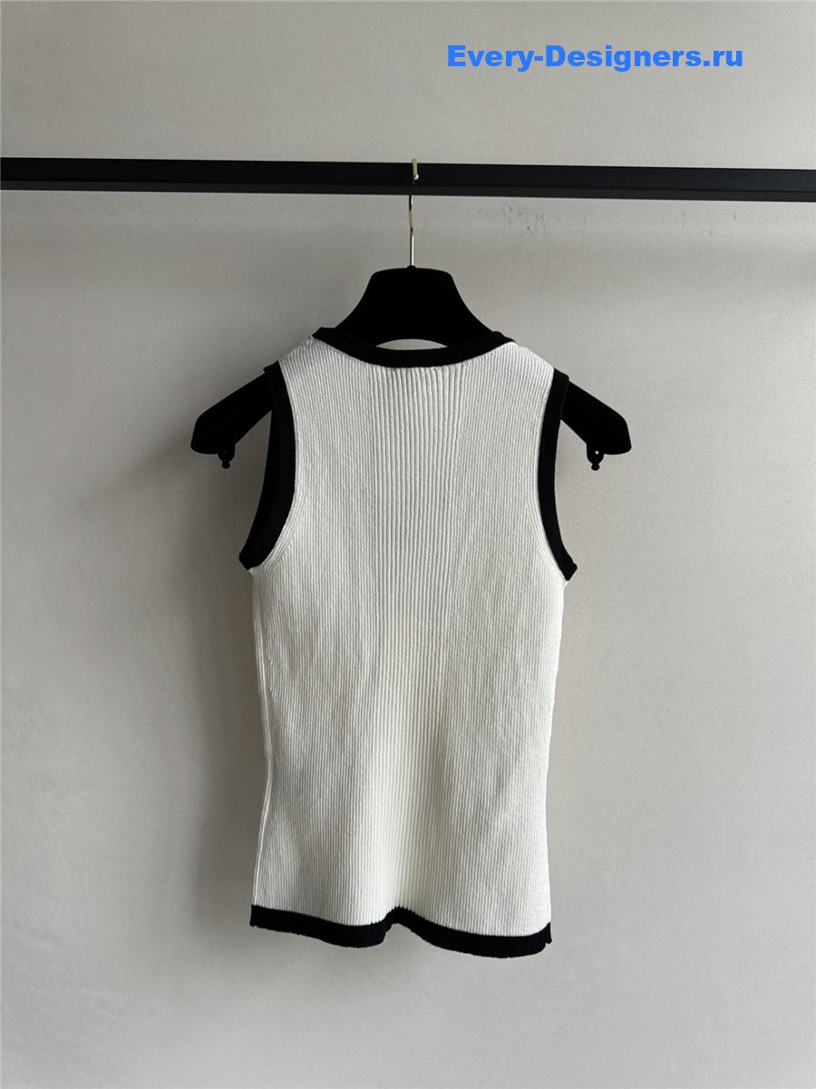 Ch**el u-neck knitted vest white