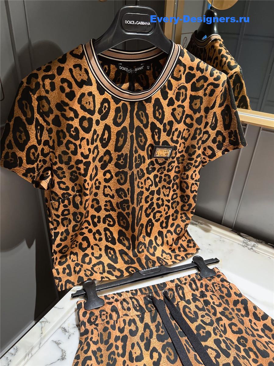 Dolce & Gabbana Leopard Print T-Shirt