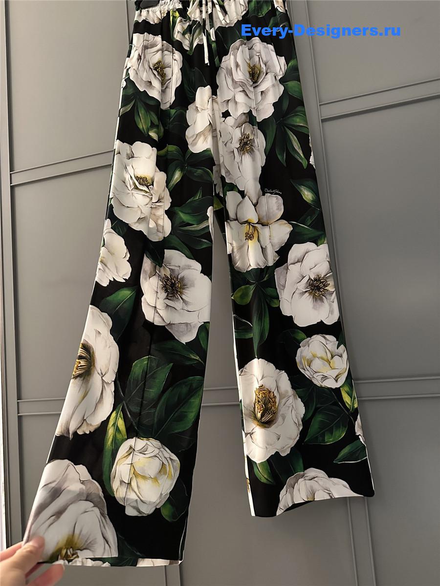 Dolce & Gabbana Black Silk Pants with Floral Pattern