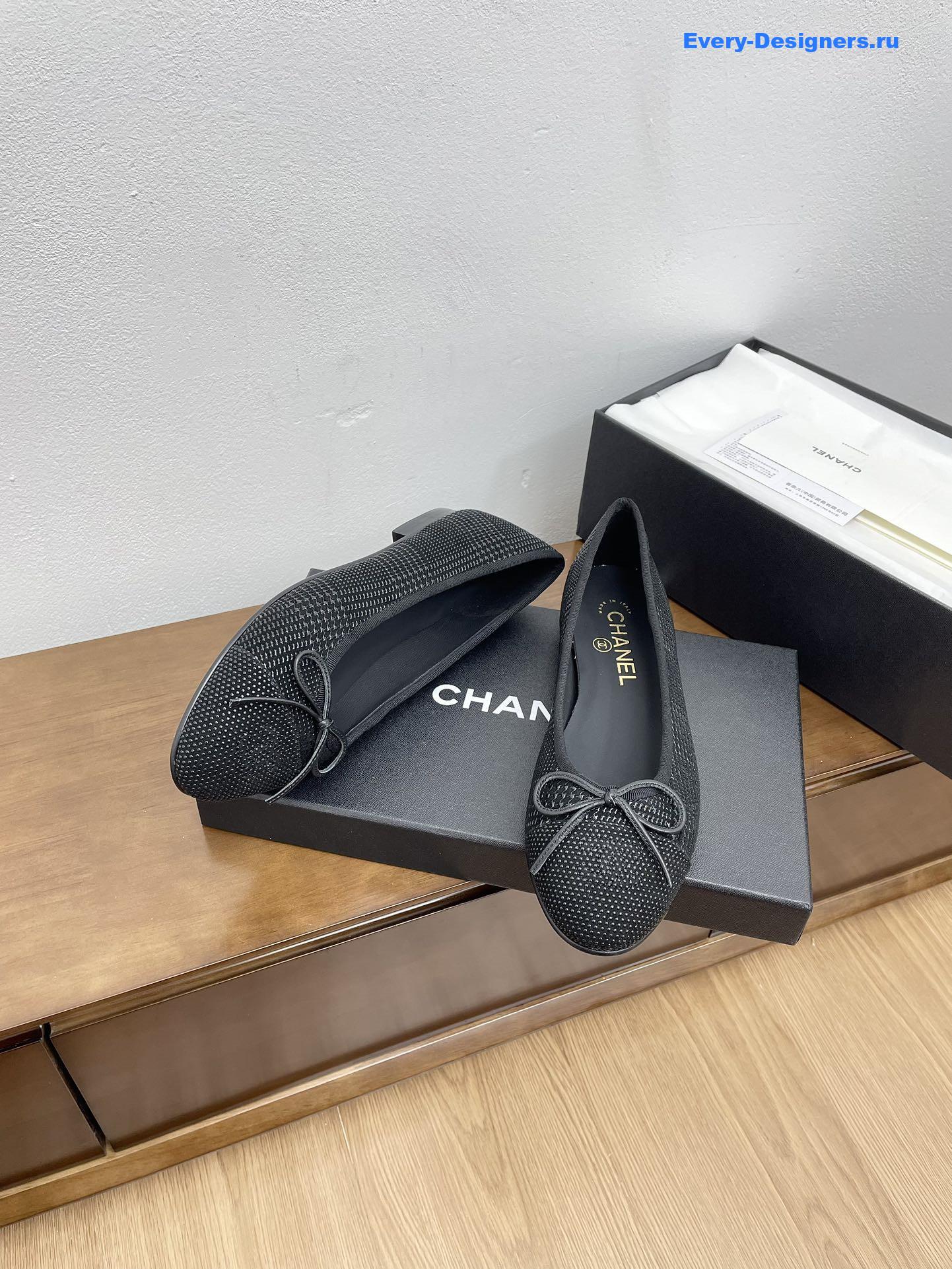 Ch**el lambskin cap toe cc ballerina flats