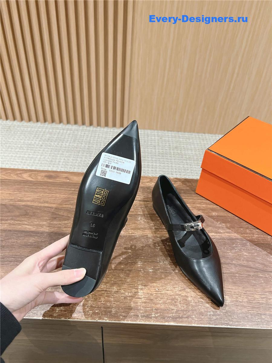 H**me5 black calfskin ballet flats for women