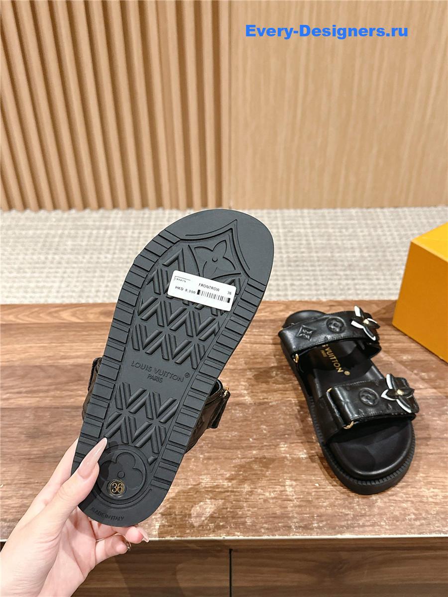 l0vis Vvtt0n lv sunset flat comfort mule in black