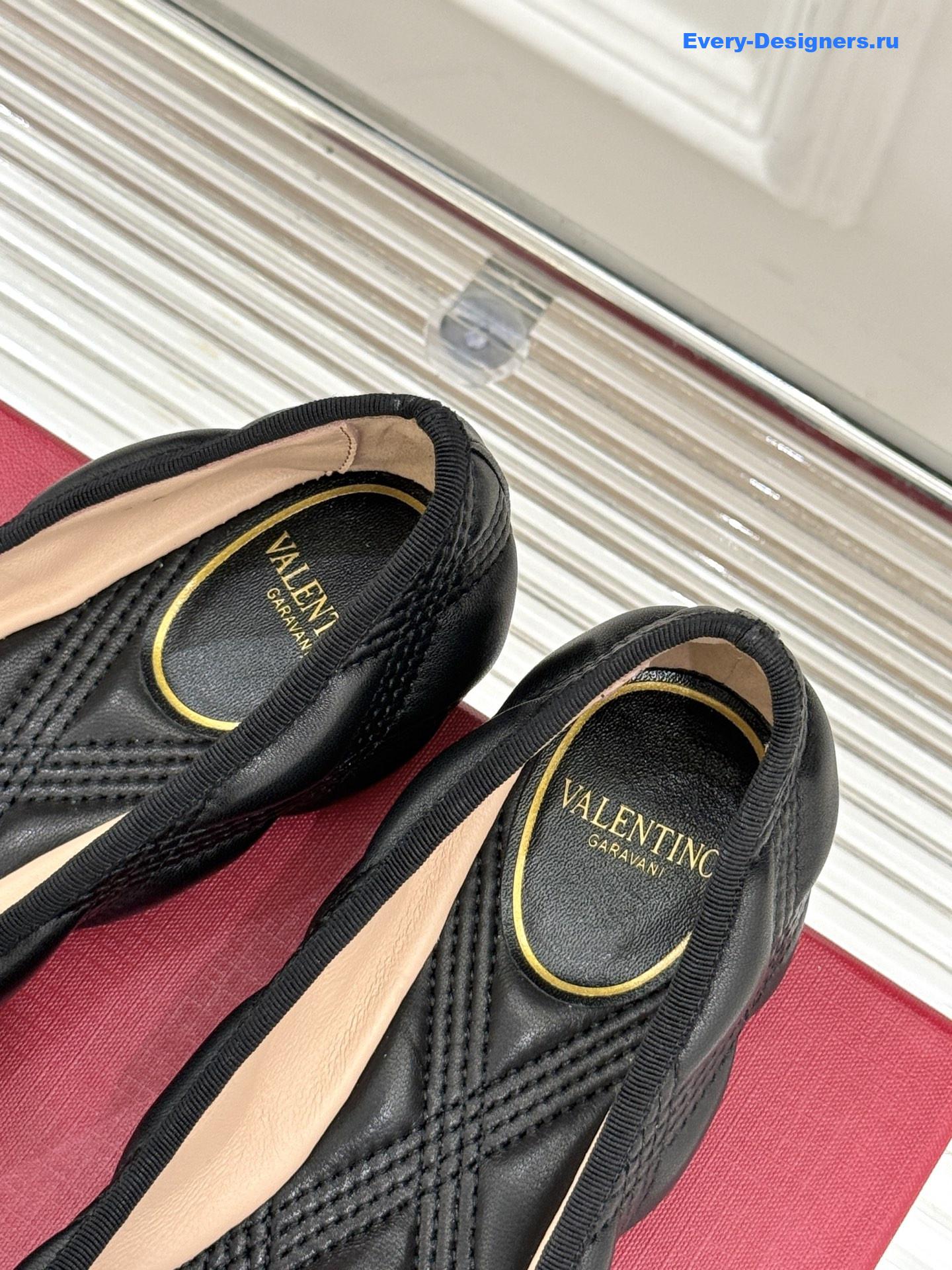 Va1e*ntin0 garavani black quiltie 67 ballerina flats