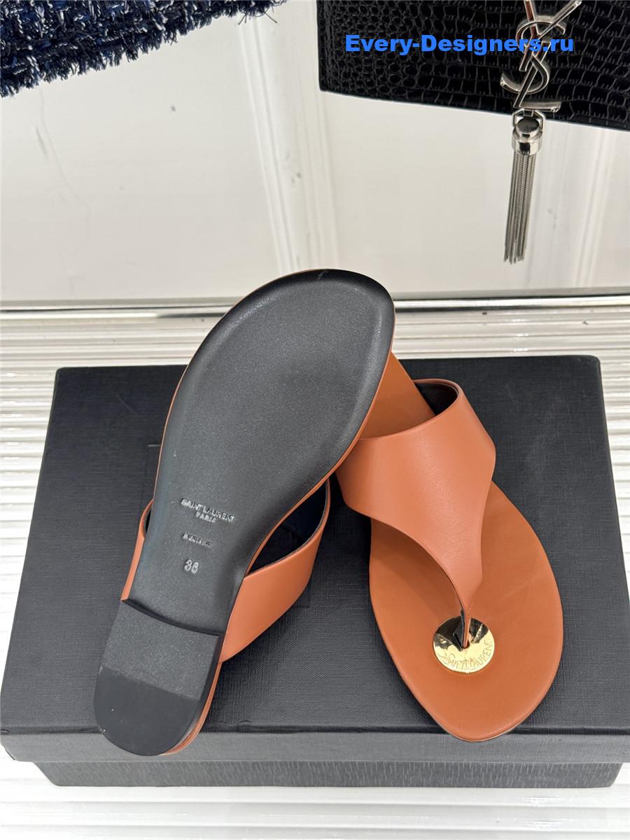 Sa1nt Lau*nt kouros leather sandals