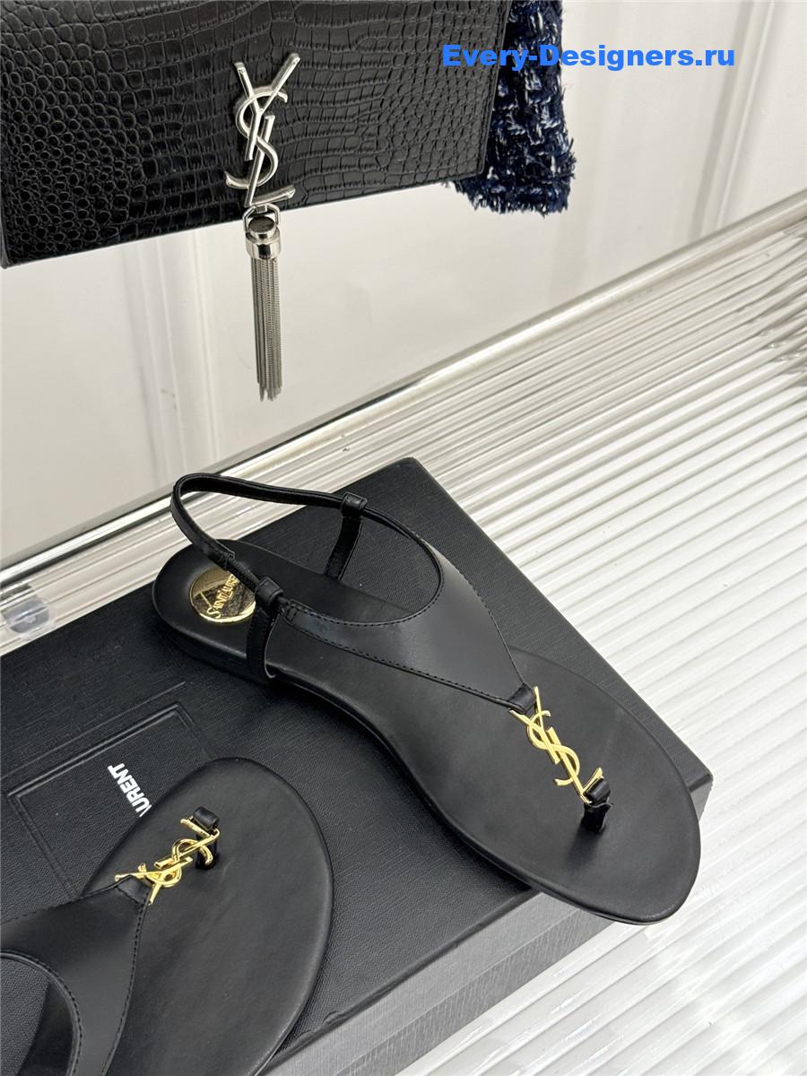 Sa1nt Lau*nt black cassandre flip flops