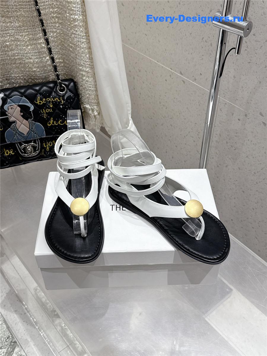 The R0w beach white flat sandals