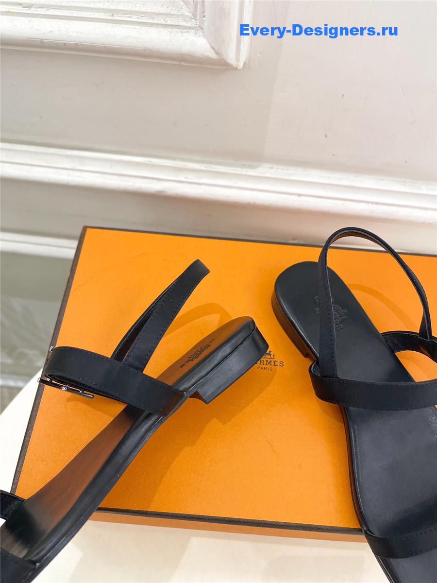 H**me5 crystal strap sandals black