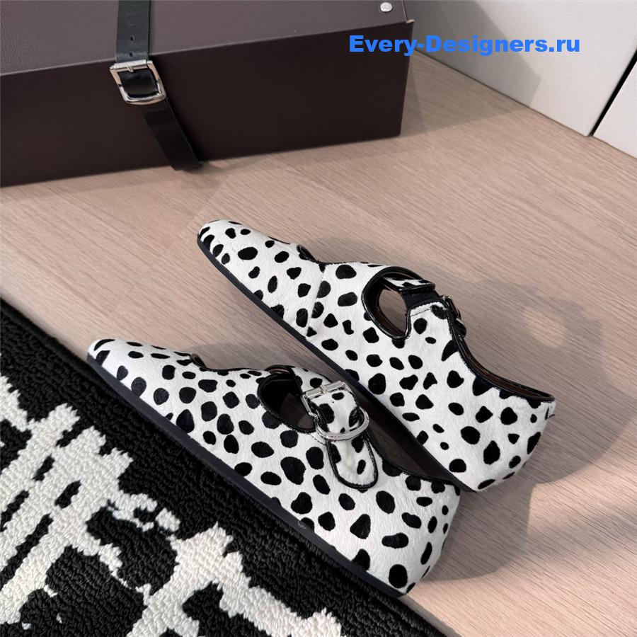 Alaïa White Leopard Flats