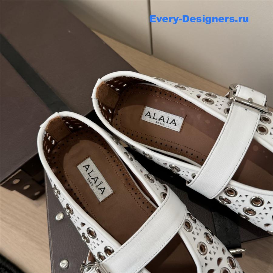Alaïa Vienne Cutout Mary Jane Flats