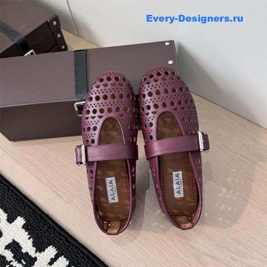 Alaïa Burgundy Cutout Mary Jane Flats