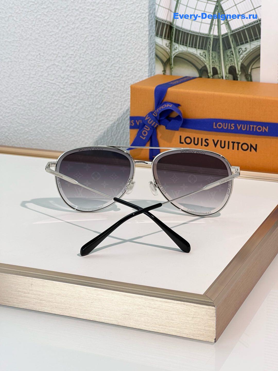 l0vis Vvtt0n z2625u square sunglasses