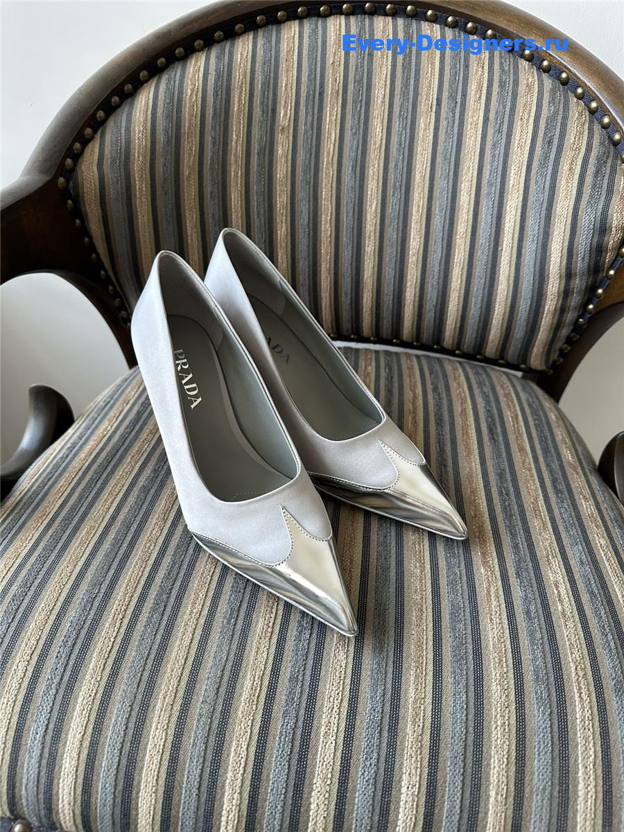 Pra*a gray pointed toe pumps