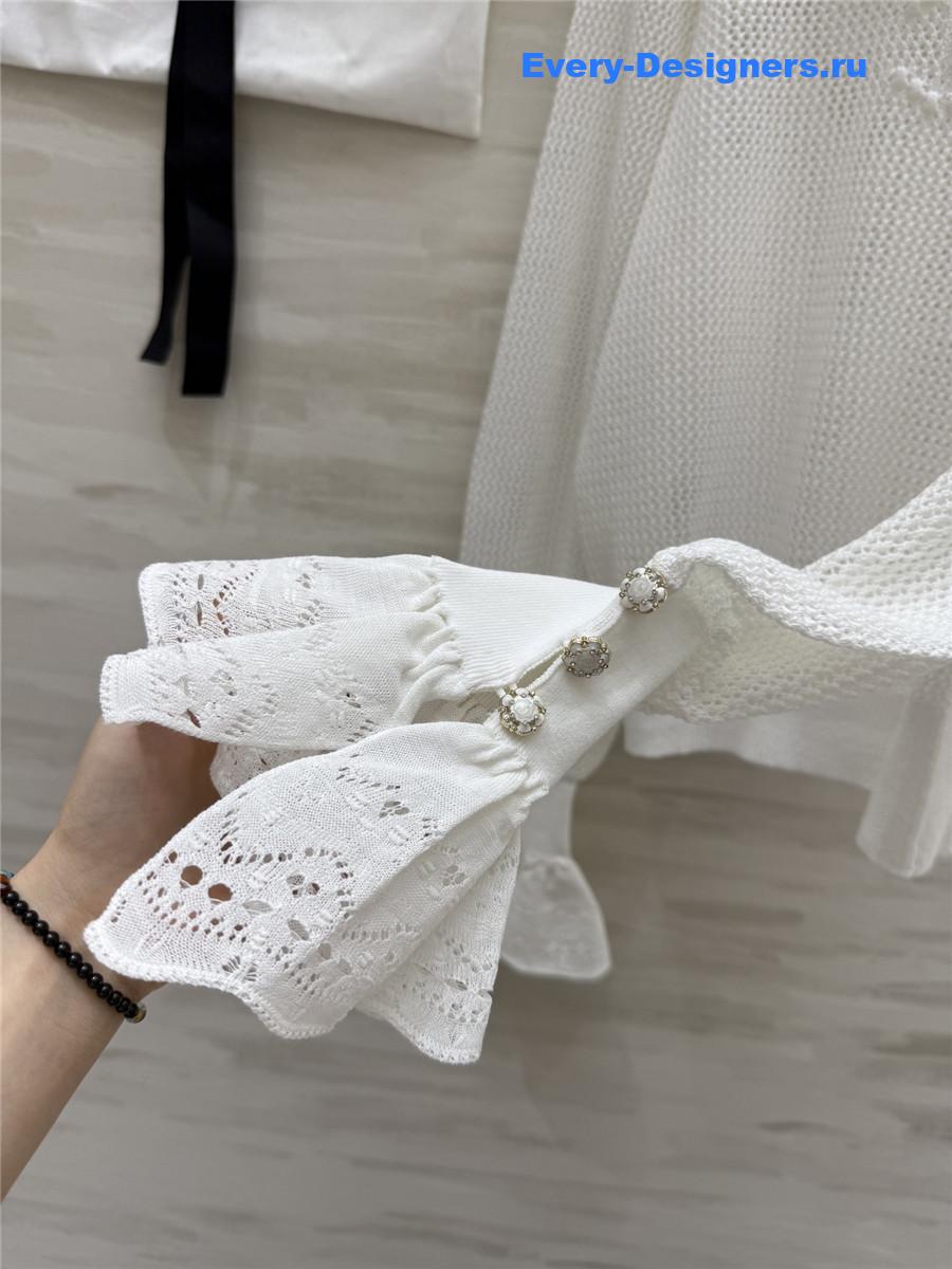 Ch**el cc white crochet top