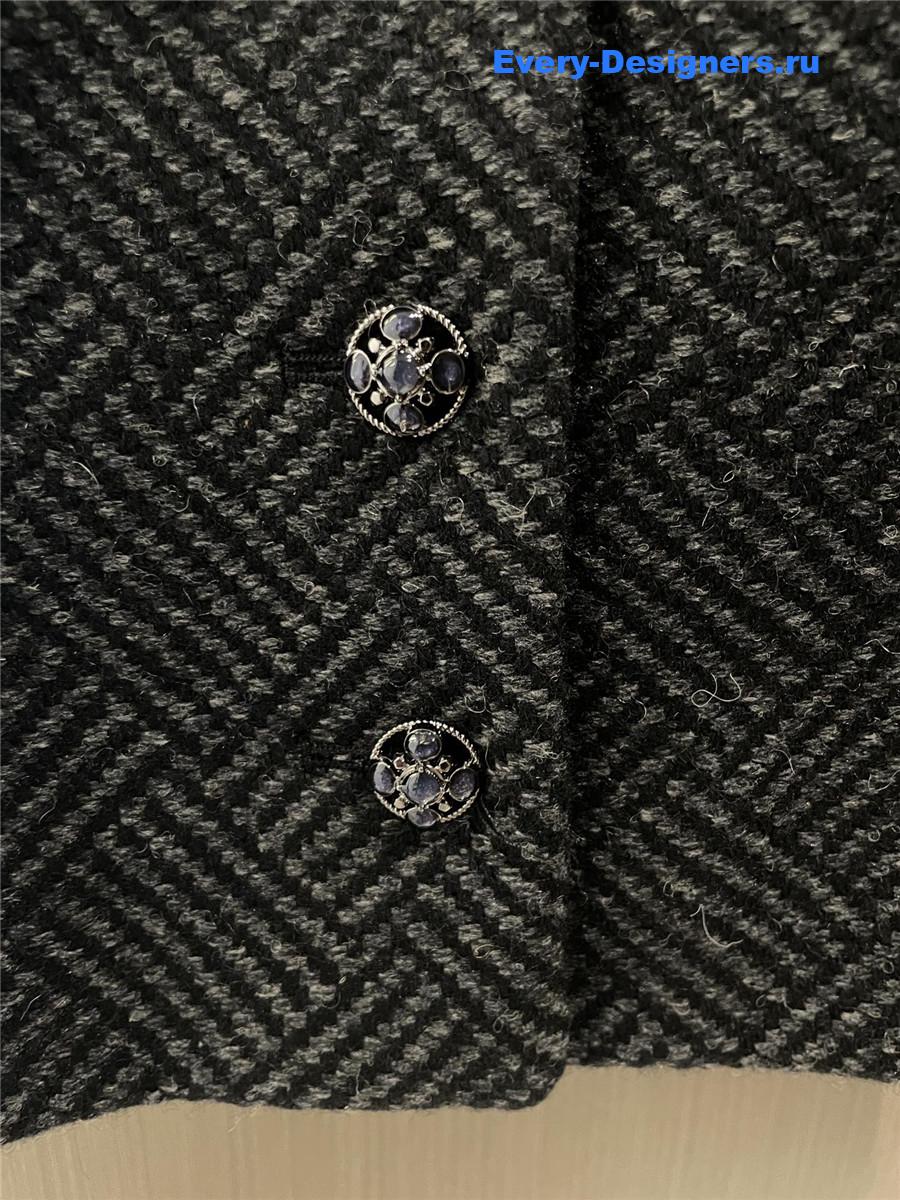 Ch**el black tweed vest