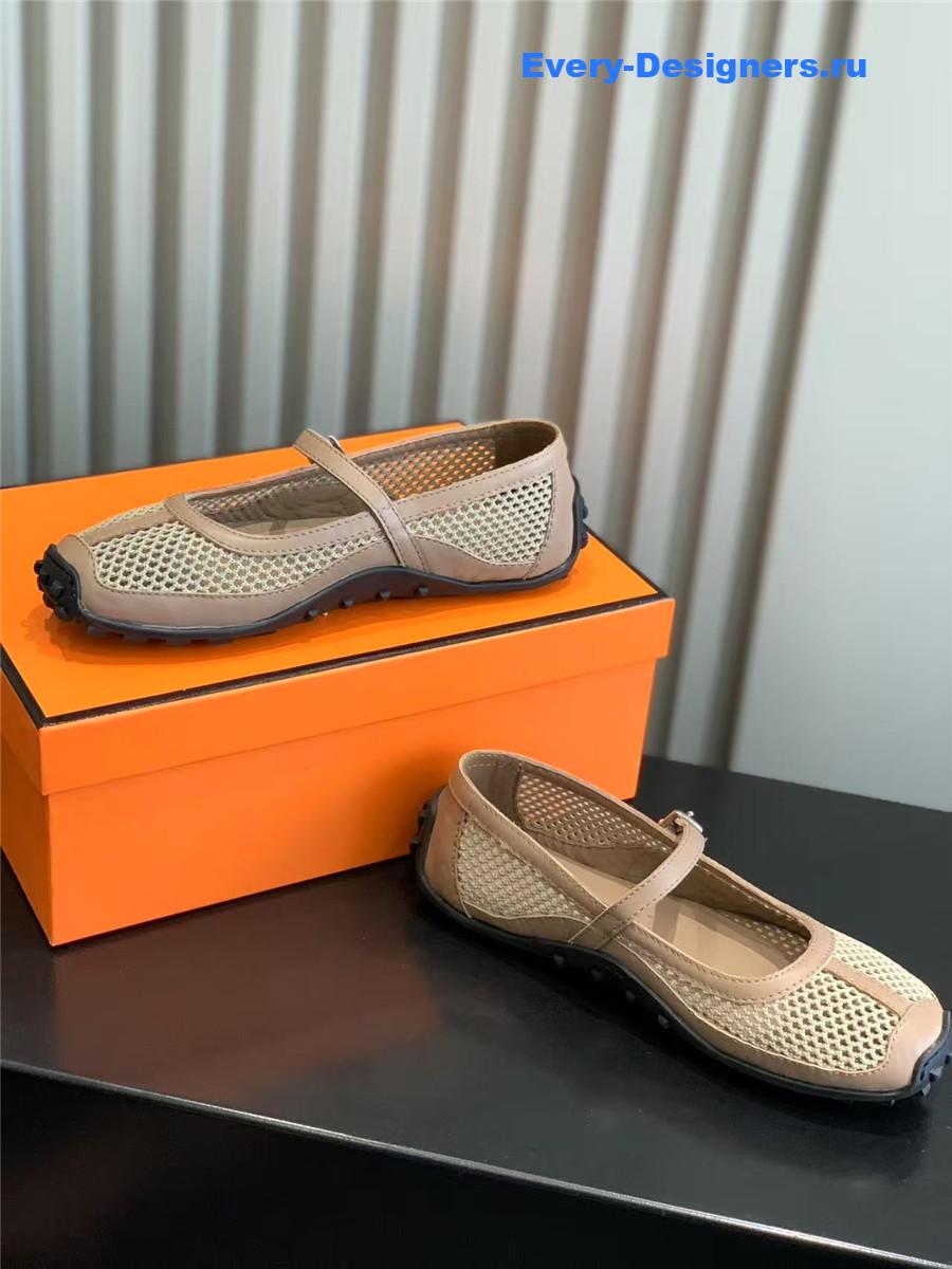 H**me5 kichu beige ballet flats