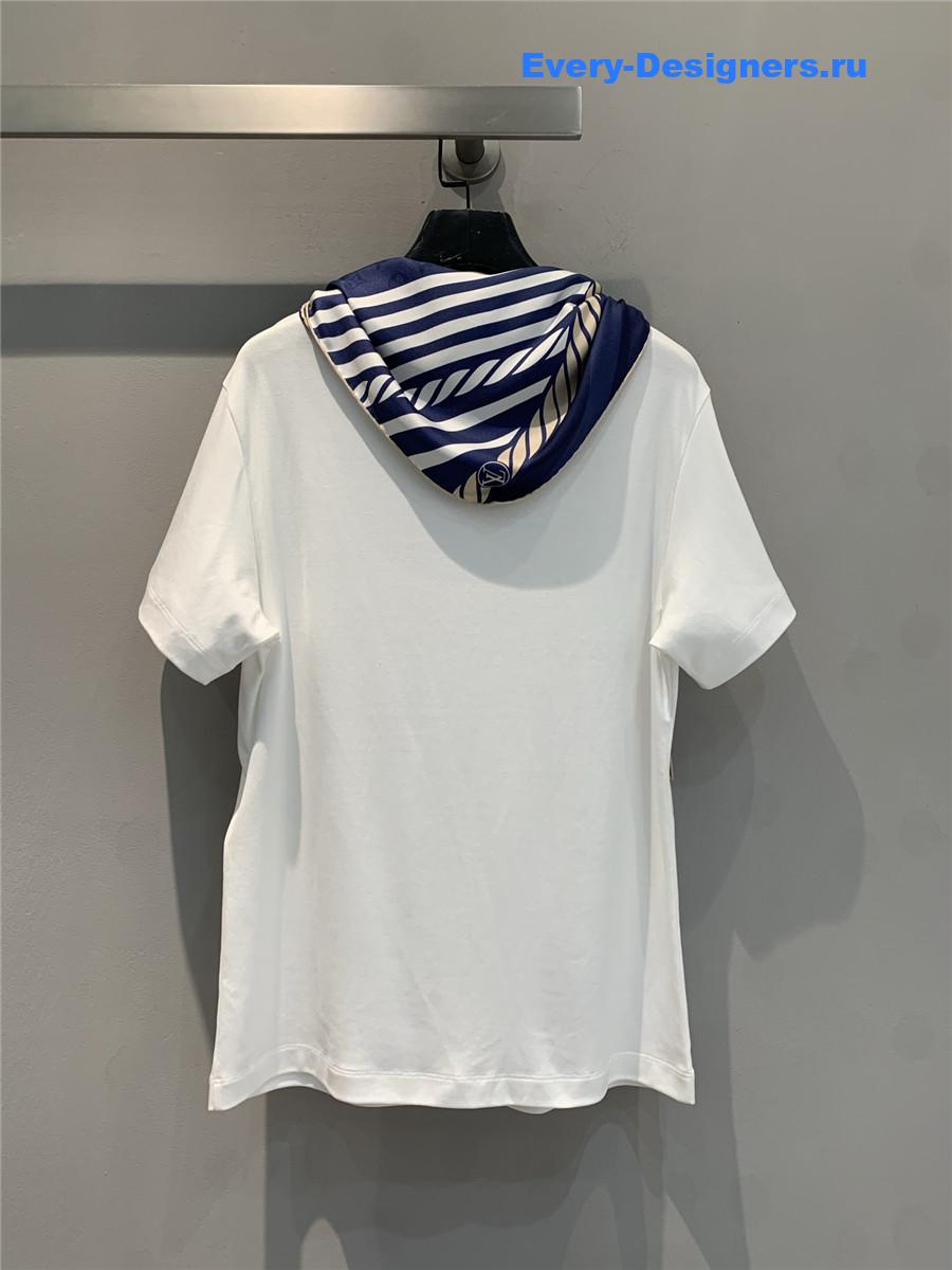 l0vis Vvtt0n lv scarf hooded tee