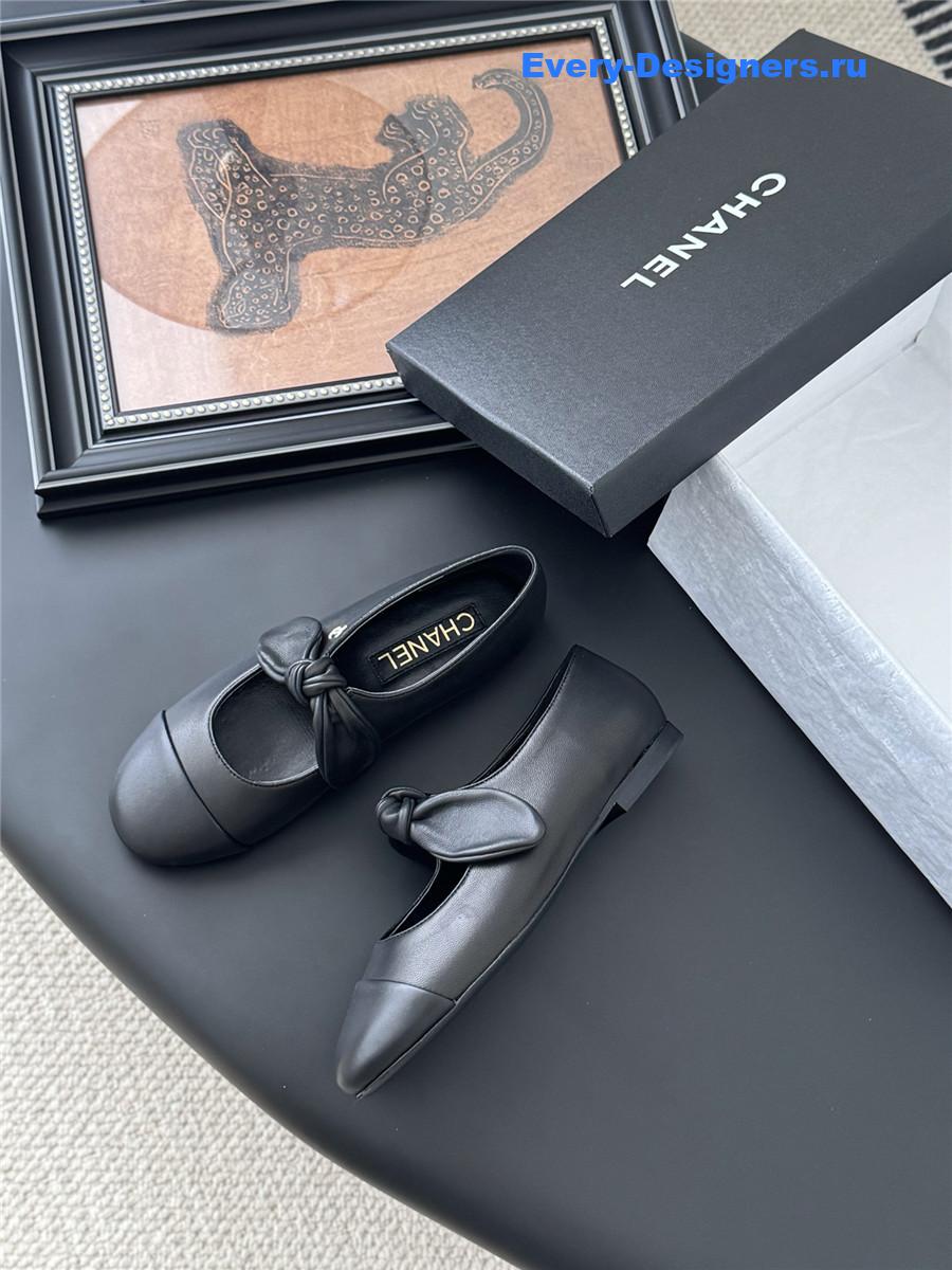 Ch**el black leather mary jane flats