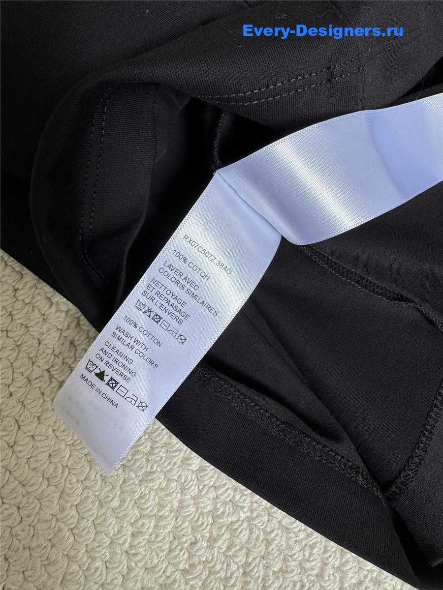 Ce1i*e black crewneck tee