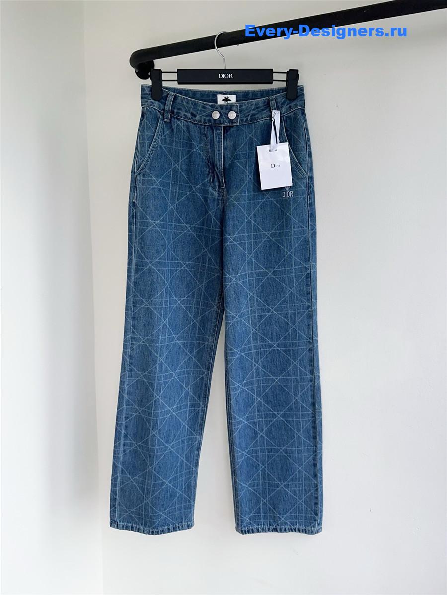 D10r blue bee embroidered jeans
