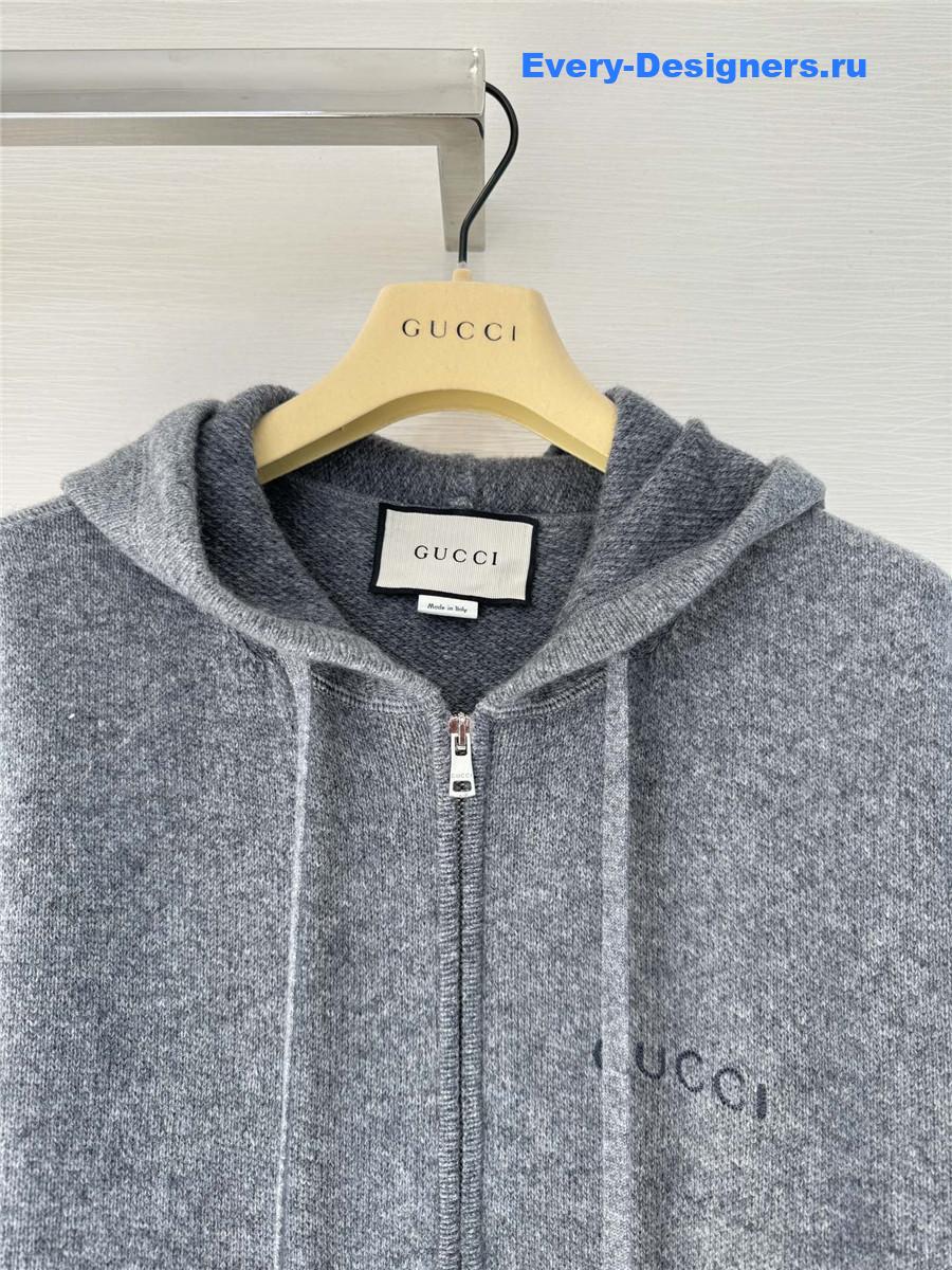 Gvc*1 logo zip-up sweatshirt in grey