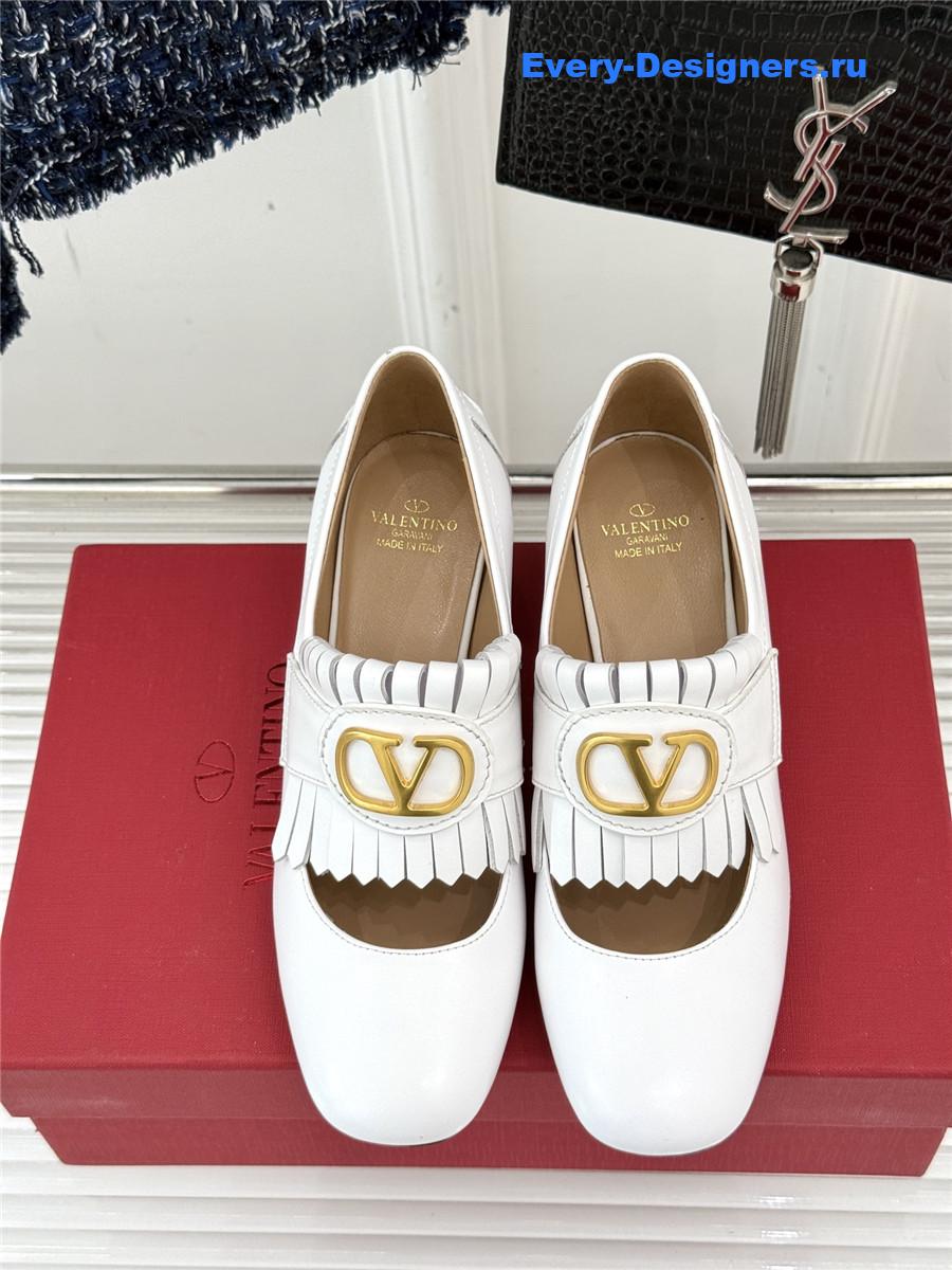 Va1e*ntin0 55mm vlogo signature pumps in white