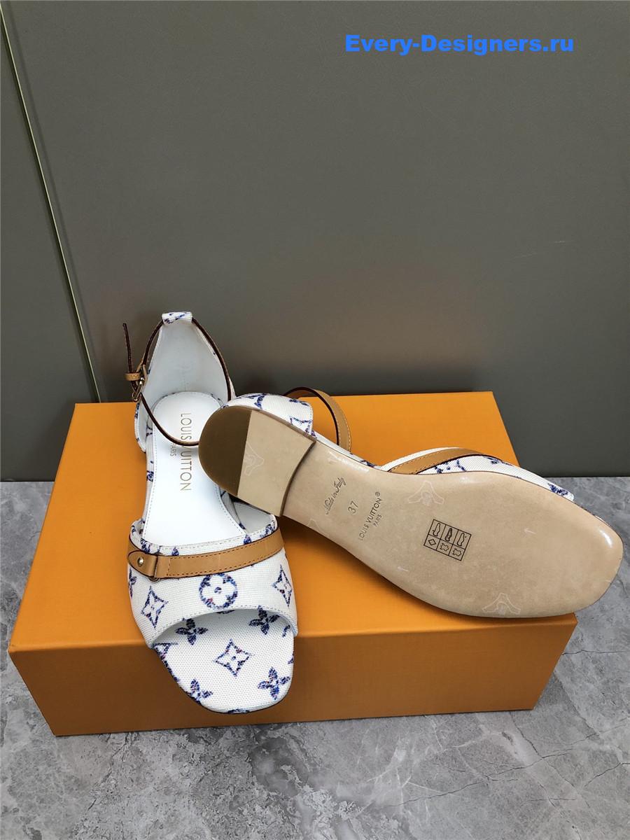 l0vis Vvtt0n white helios sandals