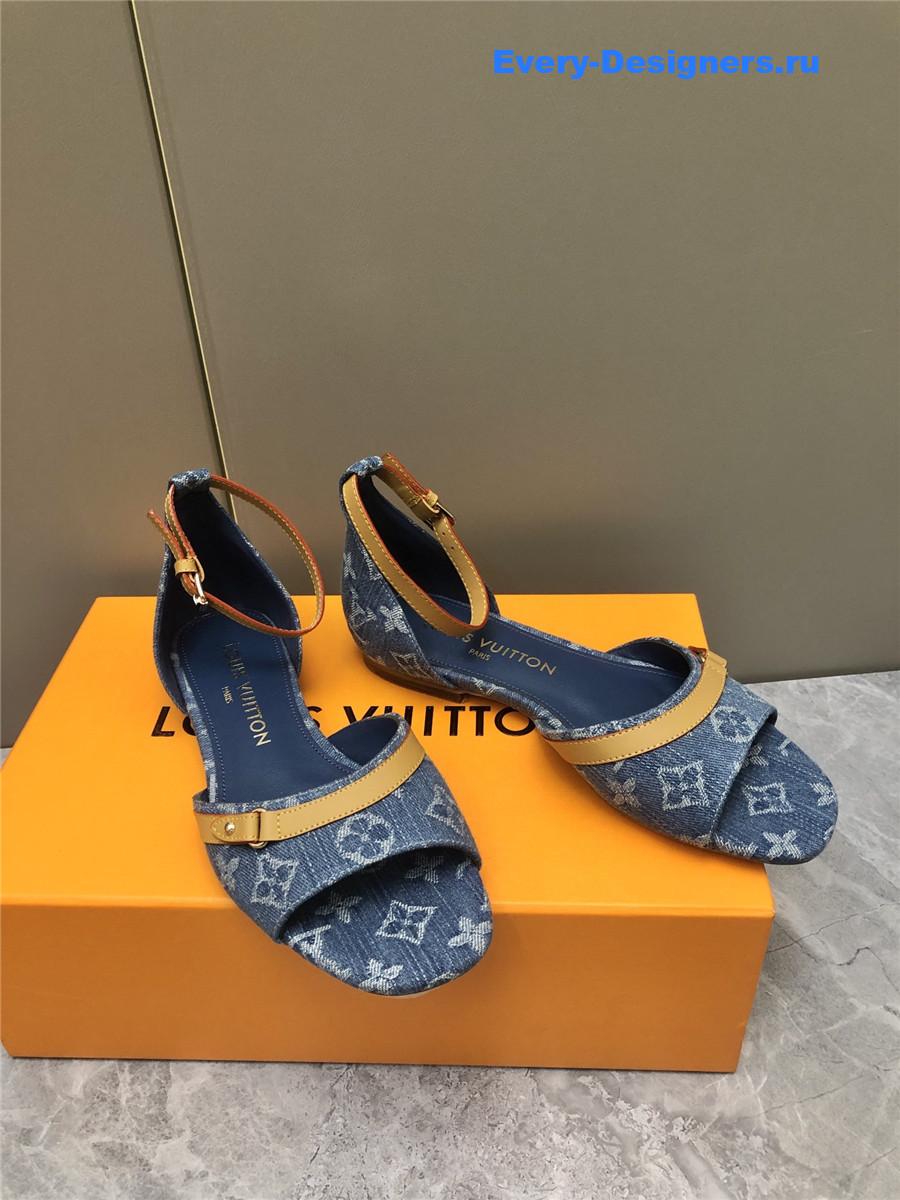l0vis Vvtt0n blue helios sandals