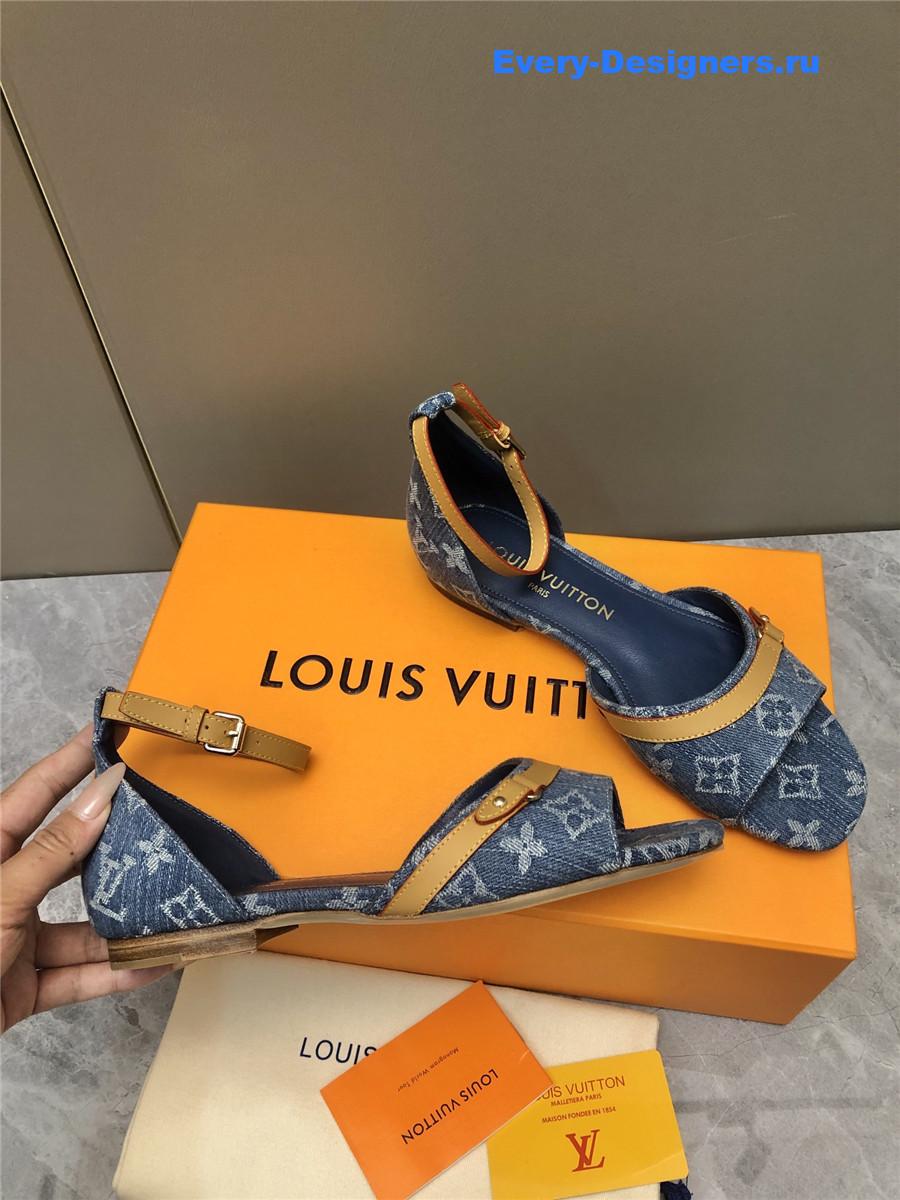 l0vis Vvtt0n blue helios sandals
