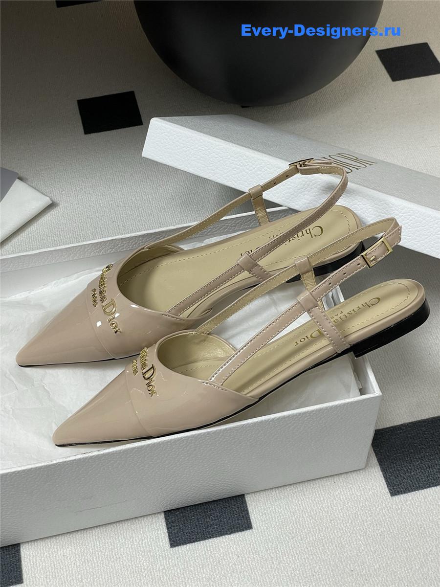 D10r beige slingback flats