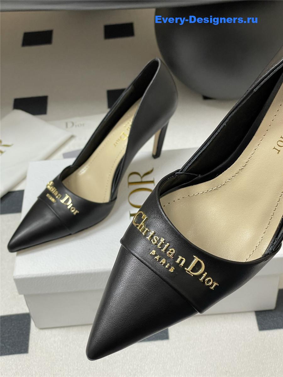 D10r black calfskin pumps
