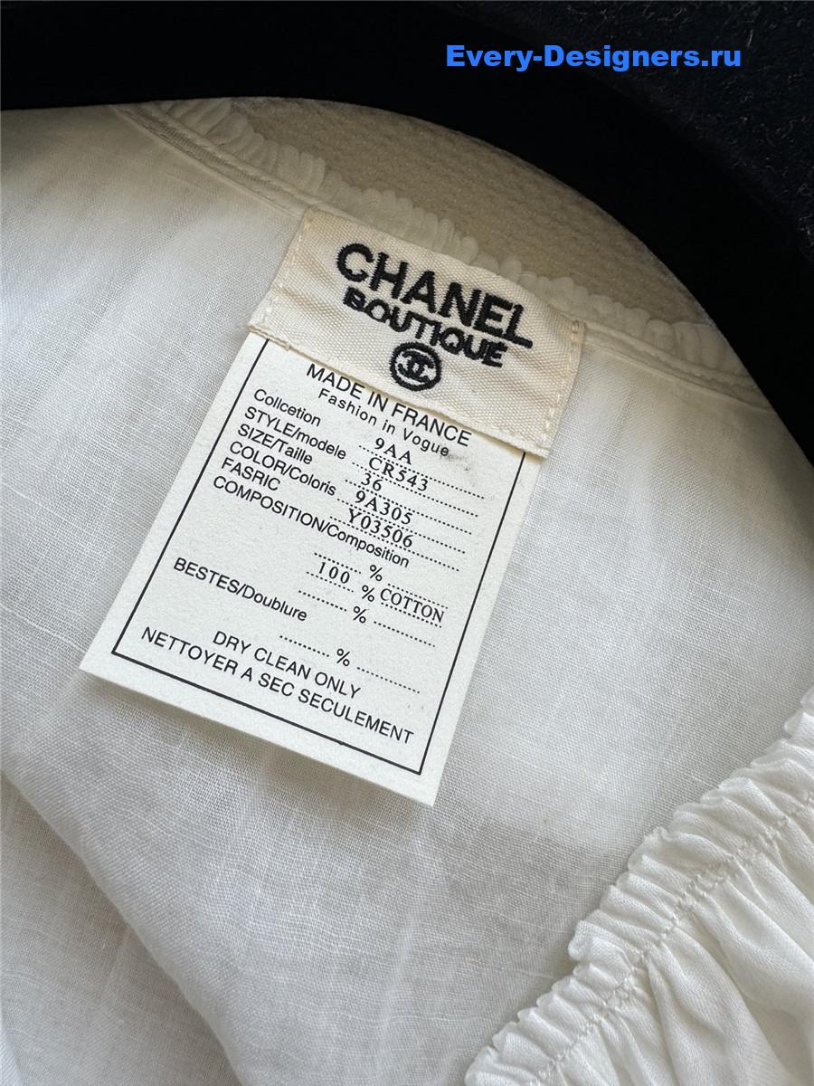 Ch**el beaded bow v-neck top