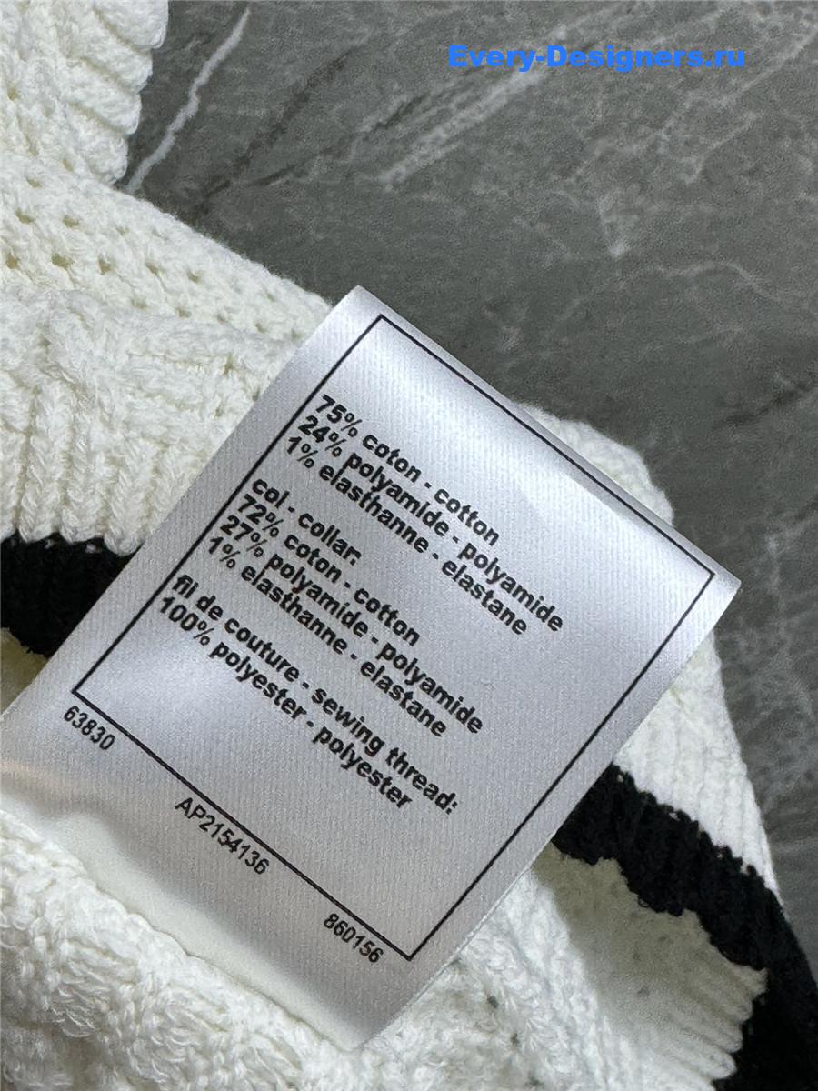 Ch**el hollow knit vest