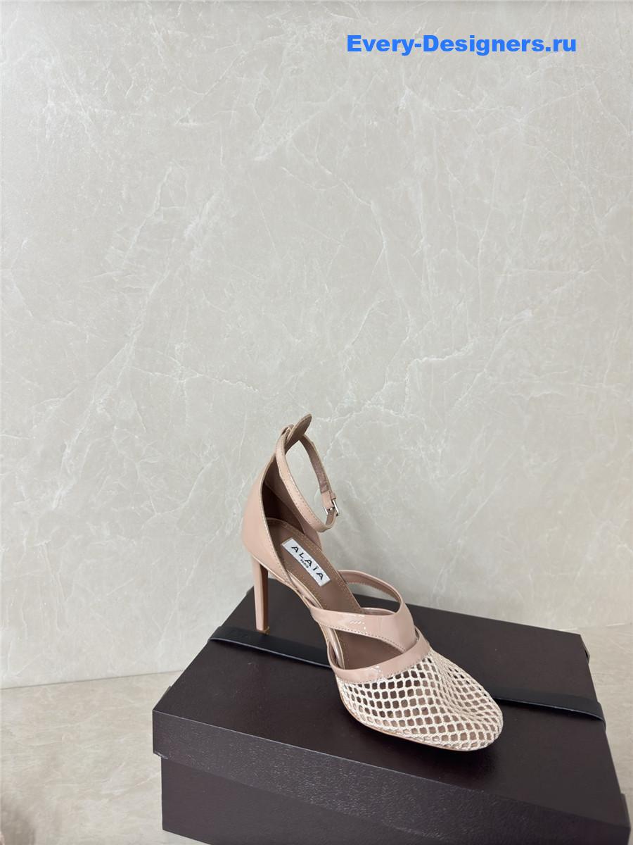 Alaïa Beige Fishnet Pumps
