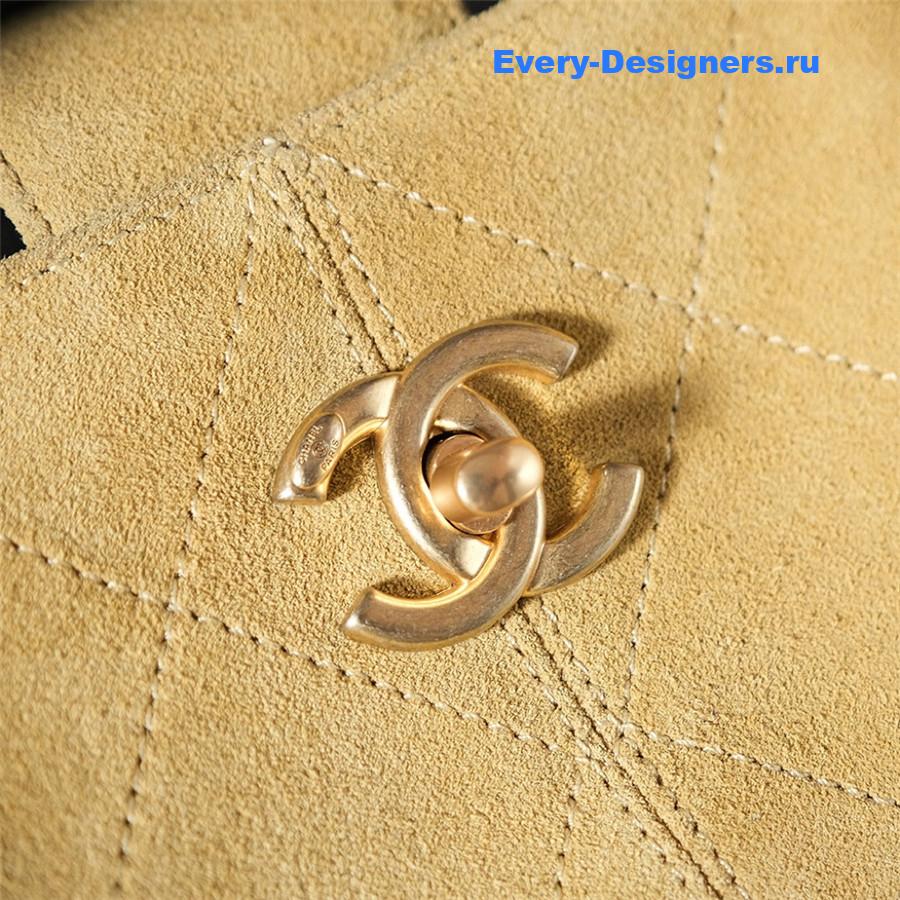 Ch**el brown cc logo shopping bag