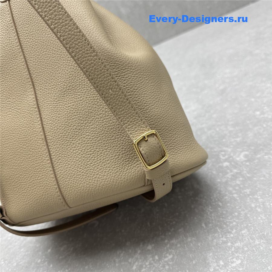 L0r0 P1ana calfskin drawstring backpack